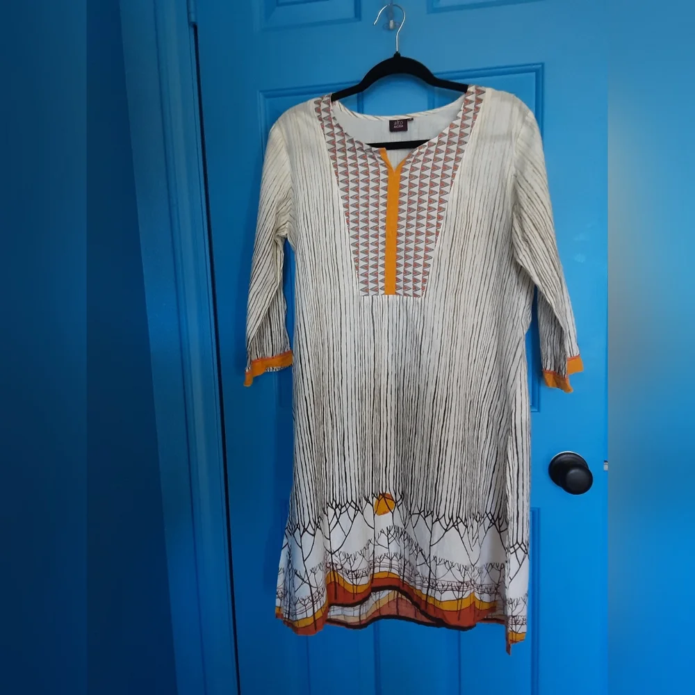 Alto Moda Tunic - Picture 1 of 3